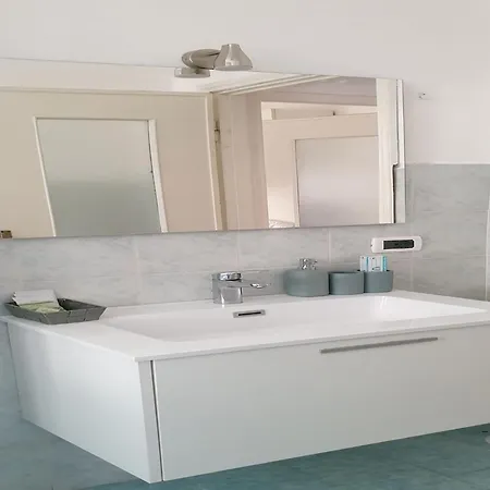 Trilo Ii - 2 Bedroom With Sea View Taggia